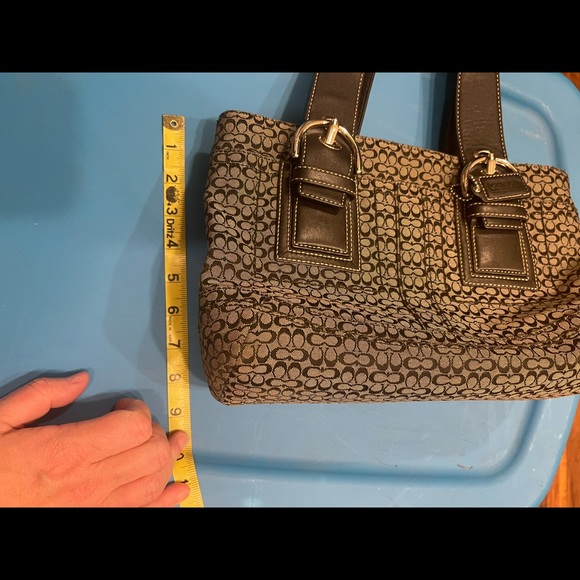 Authentic Coach SOHO Pleated Signature Black Satchel Serial C0867-F12310 - Picture 10 of 16